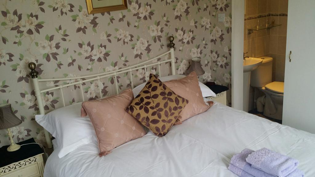 Ashbank Lodge Penrith Room photo